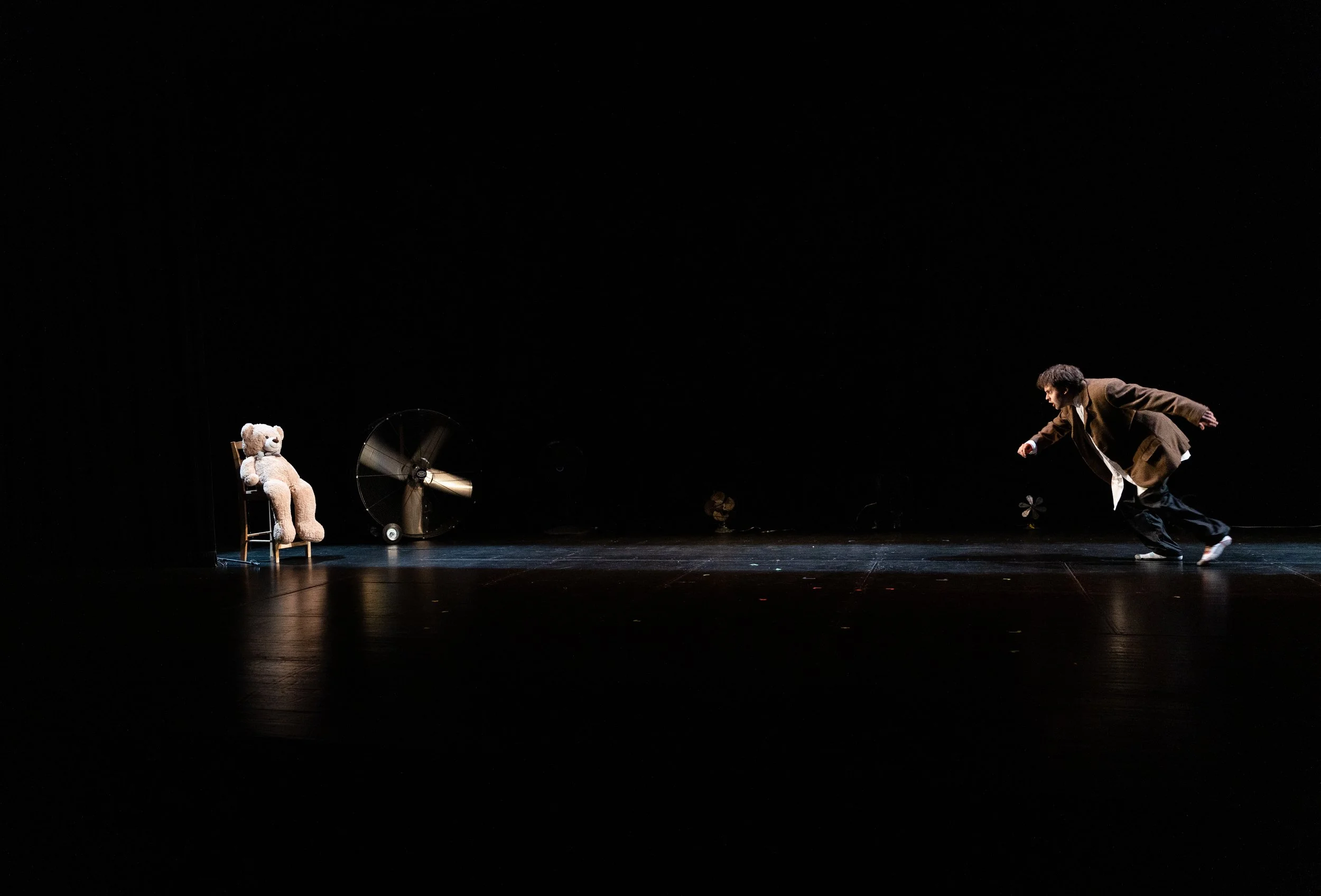 Leonard Gurevich performing